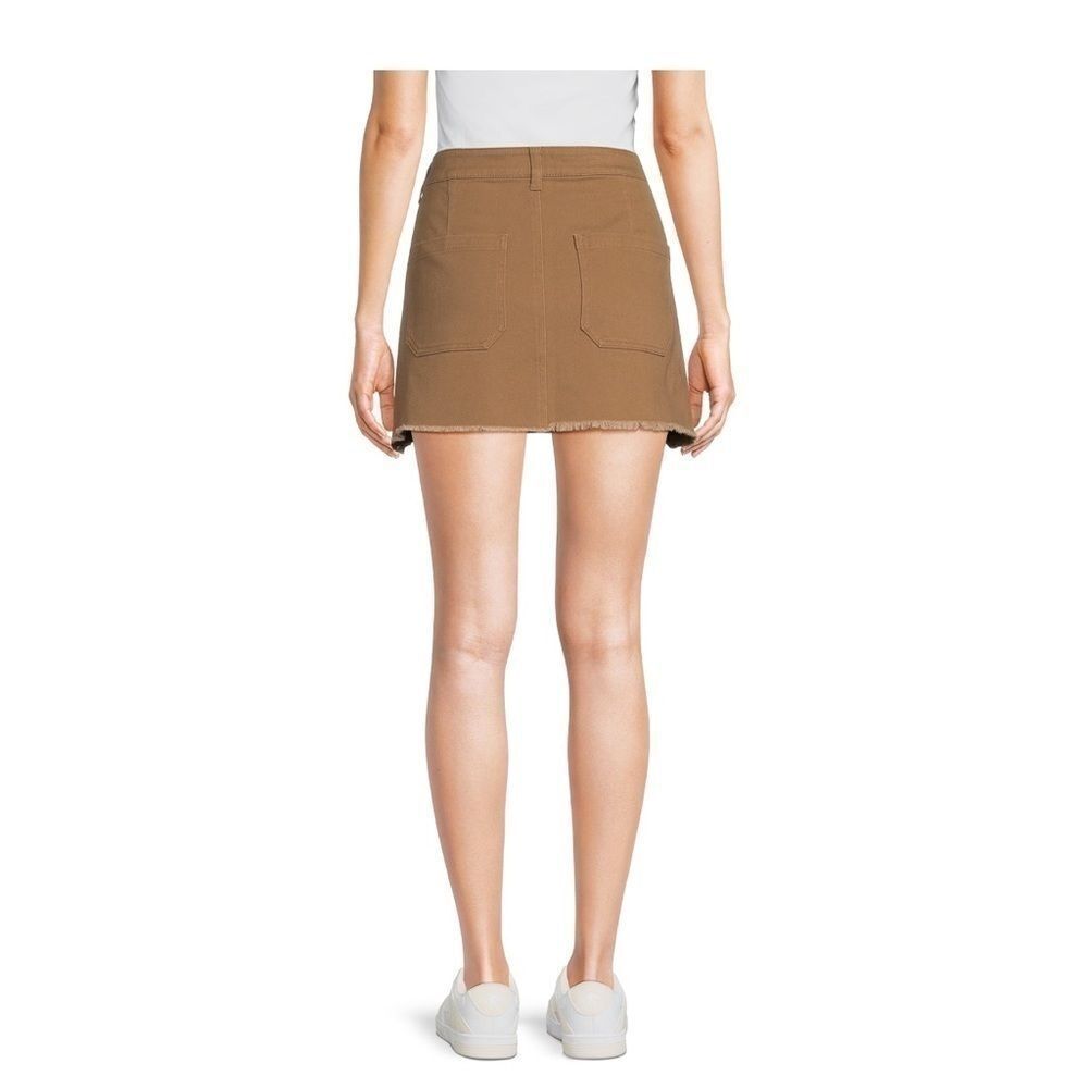 No Boundaries Juniors' Cargo Mini Skirt, Size XXL - Picture 3 of 3